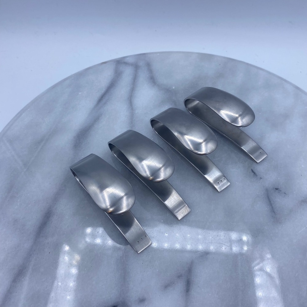 Mono Filio Napkin Rings Clips Silver 18/8 Stainless Steel Germany Set of 4 MCM - Picture 3 of 12